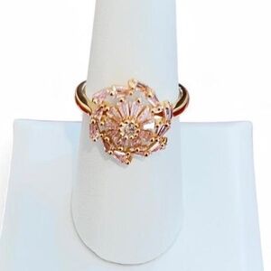 ❤️ Pink Flower Ring - Size 7 3/4 -NWOT
